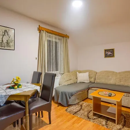 Maison d'hôtes Konaciste Dabic 3*