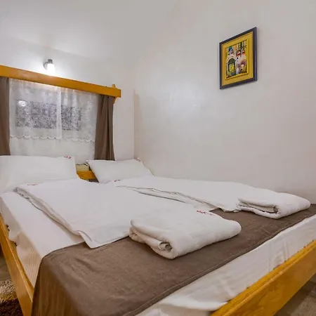 Maison d'hôtes Konaciste Dabic 3*